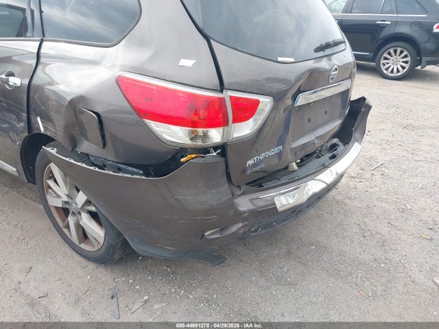 Продажа на аукционе авто 2015 Nissan Pathfinder Platinum, vin: 5N1AR2MNXFC664076, номер лота: 44991278