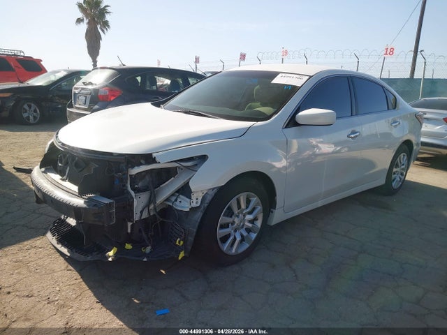 Nissan Altima 2.5 S 2014 1N4AL3AP7EN390023 Image 2
