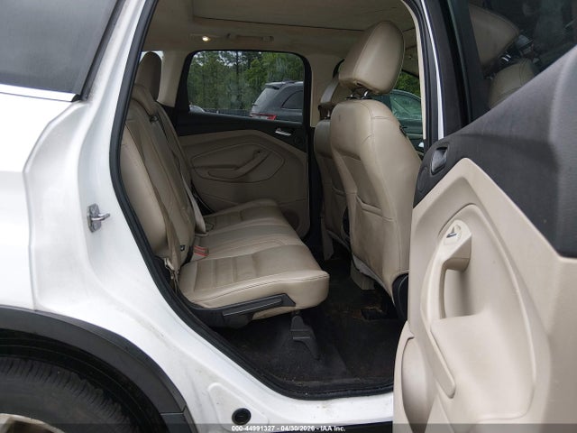 44991327 :رقم المزاد ، 1FMCU0GD8HUD81638 vin ، 2017 Ford Escape Se مزاد بيع