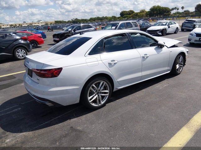 Aukcja sprzedaży 2022 Audi A4 Premium Plus 45 Tfsi S Line Quattro S Tronic, vin: WAUEAAF44NN014591, numer aukcji: 44991329