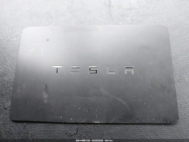 44991330 :رقم المزاد ، 5YJ3E1EBXJF096558 vin ، 2018 Tesla Model 3 Long Range/performance مزاد بيع