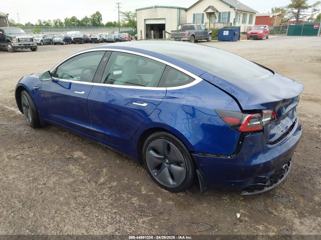 44991330 :رقم المزاد ، 5YJ3E1EBXJF096558 vin ، 2018 Tesla Model 3 Long Range/performance مزاد بيع