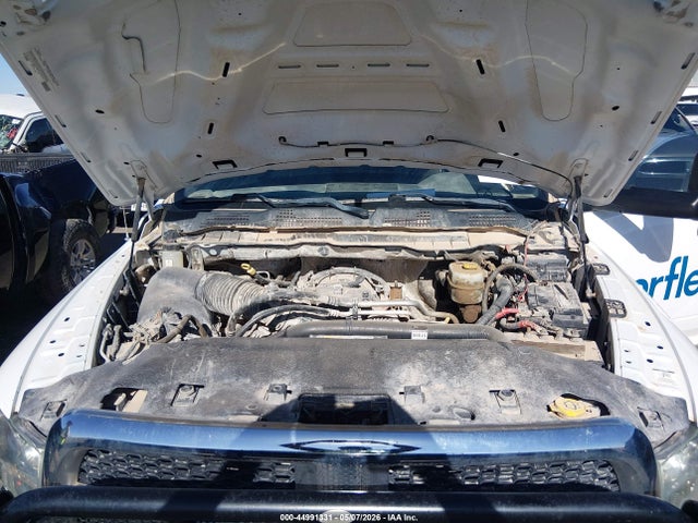 44991331 :رقم المزاد ، 3C7WRTCJXJG201510 vin ، 2018 Ram 3500 Chassis Tradesman/slt/laramie مزاد بيع