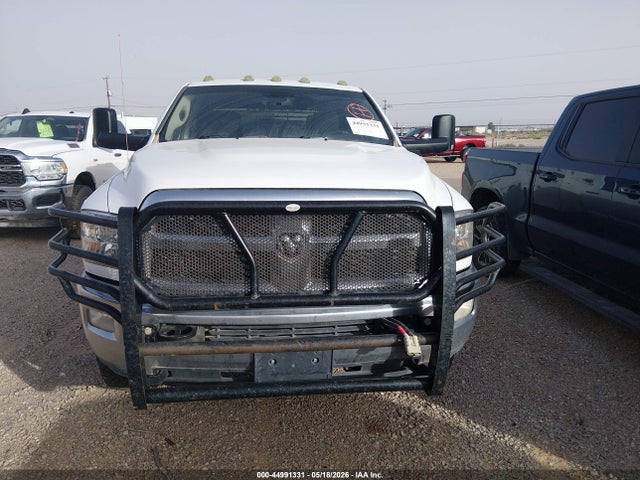 44991331 :رقم المزاد ، 3C7WRTCJXJG201510 vin ، 2018 Ram 3500 Chassis Tradesman/slt/laramie مزاد بيع