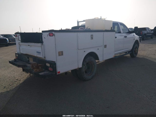 44991331 :رقم المزاد ، 3C7WRTCJXJG201510 vin ، 2018 Ram 3500 Chassis Tradesman/slt/laramie مزاد بيع