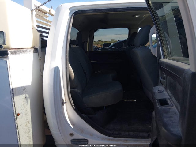 44991331 :رقم المزاد ، 3C7WRTCJXJG201510 vin ، 2018 Ram 3500 Chassis Tradesman/slt/laramie مزاد بيع