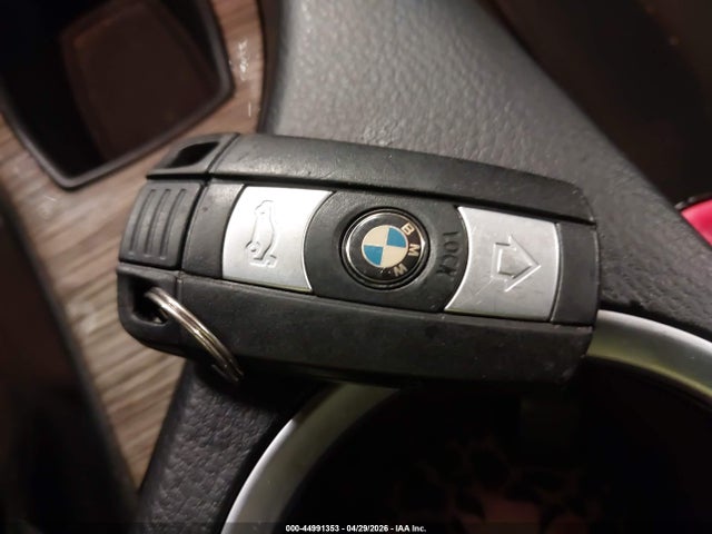 2013 Bmw X1 Xdrive28i მანქანა იყიდება აუქციონზე, vin: WBAVL1C53DVR82428, აუქციონის ნომერი: 44991353