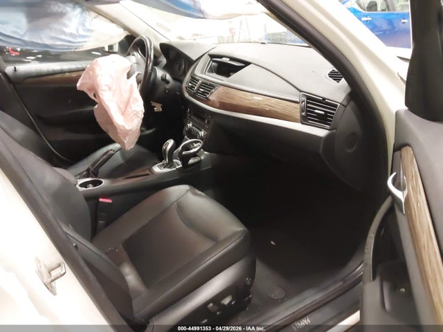 2013 Bmw X1 Xdrive28i მანქანა იყიდება აუქციონზე, vin: WBAVL1C53DVR82428, აუქციონის ნომერი: 44991353