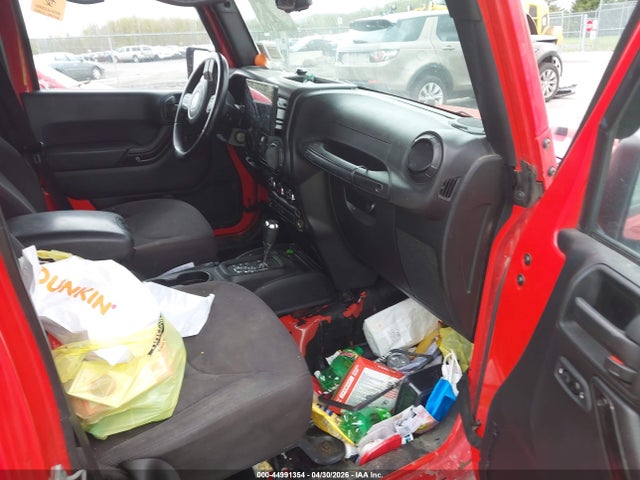44991354 :رقم المزاد ، 1C4BJWDGXFL555318 vin ، 2015 Jeep Wrangler Unlimited Sport مزاد بيع