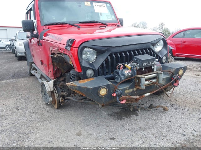 44991354 :رقم المزاد ، 1C4BJWDGXFL555318 vin ، 2015 Jeep Wrangler Unlimited Sport مزاد بيع