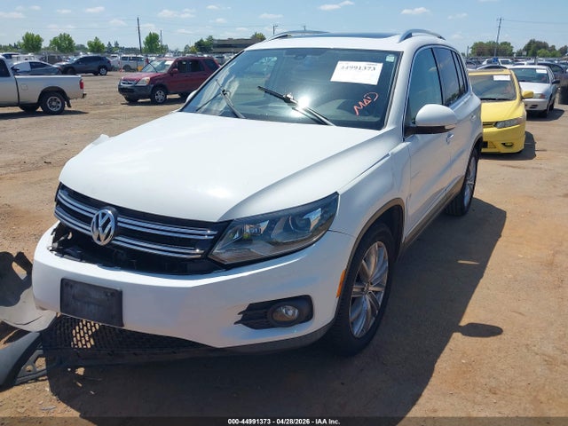 WVGAV7AX8GW577937 Volkswagen TIGUAN SE