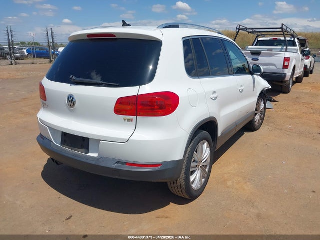 WVGAV7AX8GW577937 Volkswagen TIGUAN SE