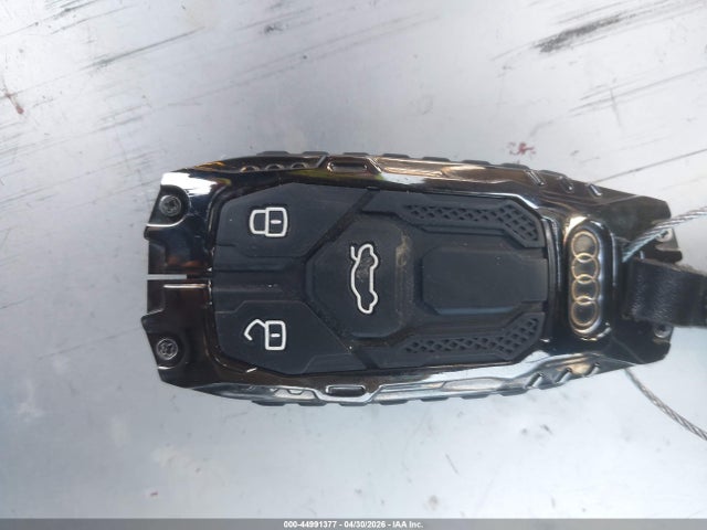 WAUGMAF43HN047795 Audi A4 2.0t Ultra Premium