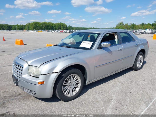2010 Chrysler 300 Touring/signature Series/executive Series მანქანა იყიდება აუქციონზე, vin: 2C3CA5CV0AH167619, აუქციონის ნომერი: 44991386