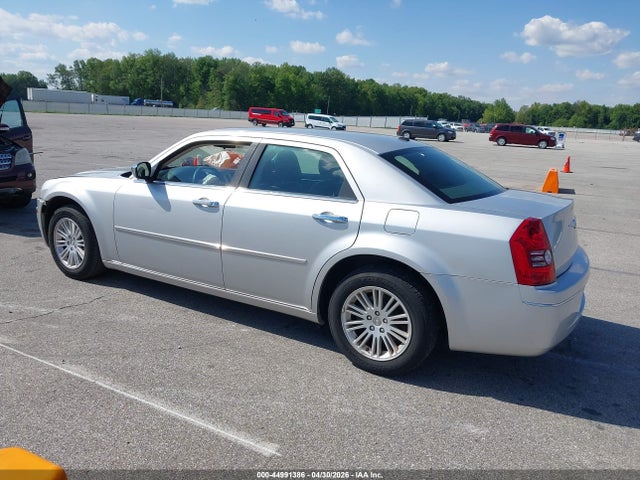 2010 Chrysler 300 Touring/signature Series/executive Series მანქანა იყიდება აუქციონზე, vin: 2C3CA5CV0AH167619, აუქციონის ნომერი: 44991386