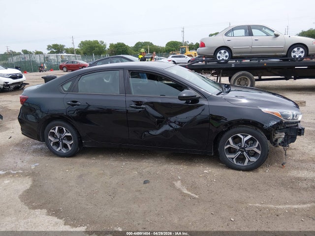 KIA Forte Lxs 2019 3KPF24AD8KE109605 Image 14