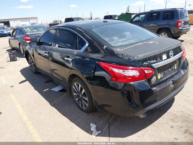 2017 Nissan Altima 2.5 Sv მანქანა იყიდება აუქციონზე, vin: 1N4AL3AP3HC132100, აუქციონის ნომერი: 44991425