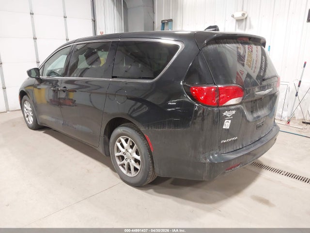 44991437 :رقم المزاد ، 2C4RC1DG5HR610618 vin ، 2017 Chrysler Pacifica Touring مزاد بيع