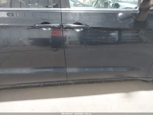 44991437 :رقم المزاد ، 2C4RC1DG5HR610618 vin ، 2017 Chrysler Pacifica Touring مزاد بيع