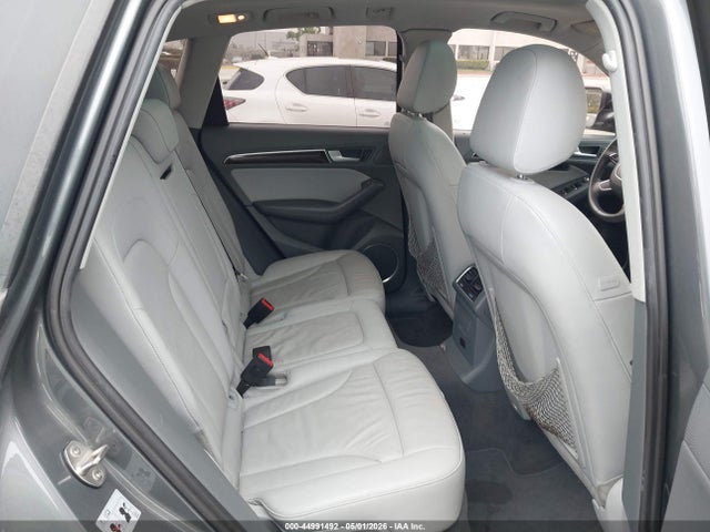 Audi Q5 2.0t Premium 2014 WA1LFAFP0EA057087 Image 8
