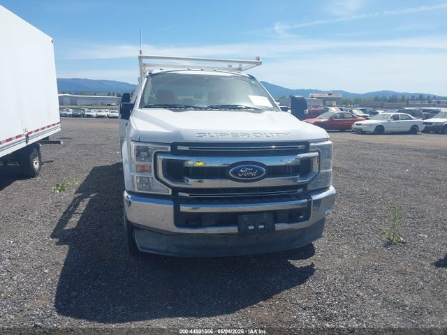 1FD8W3HT9MED02957 Ford F-350 Chassis Xlt
