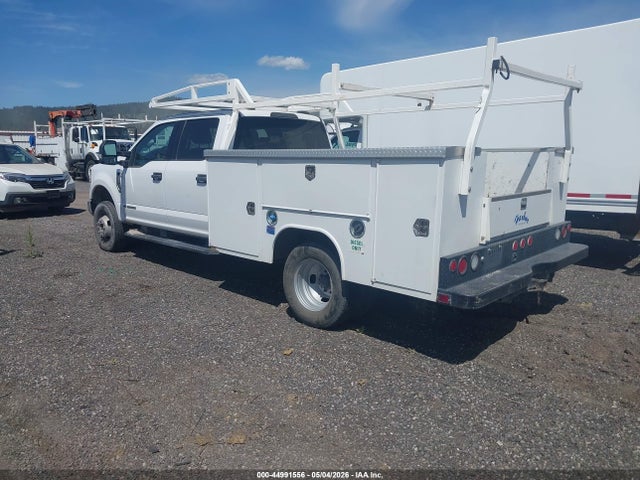 1FD8W3HT9MED02957 Ford F-350 Chassis Xlt