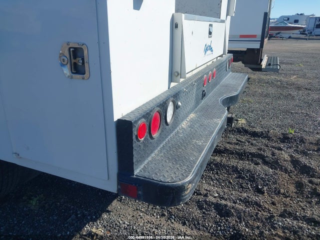 1FD8W3HT9MED02957 Ford F-350 Chassis Xlt