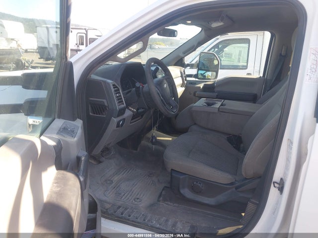 1FD8W3HT9MED02957 Ford F-350 Chassis Xlt