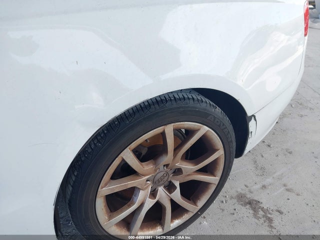 44991581 :رقم المزاد ، WAUCFAFR9BA068640 vin ، 2011 Audi A5 2.0t Premium مزاد بيع