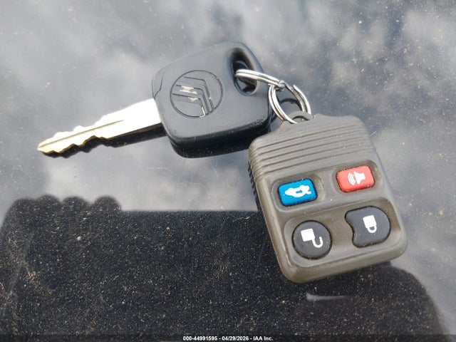 Продаж на аукціоні авто 2000 Mercury Grand Marquis Ls, vin: 2MEFM75W1YX690275, номер лоту: 44991595