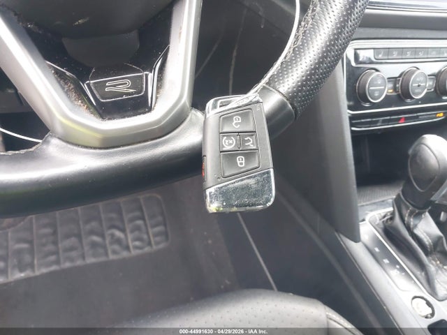2023 Volkswagen Atlas Cross Sport 2.0t Sel R-line Black მანქანა იყიდება აუქციონზე, vin: 1V2SC2CA9PC211351, აუქციონის ნომერი: 44991630