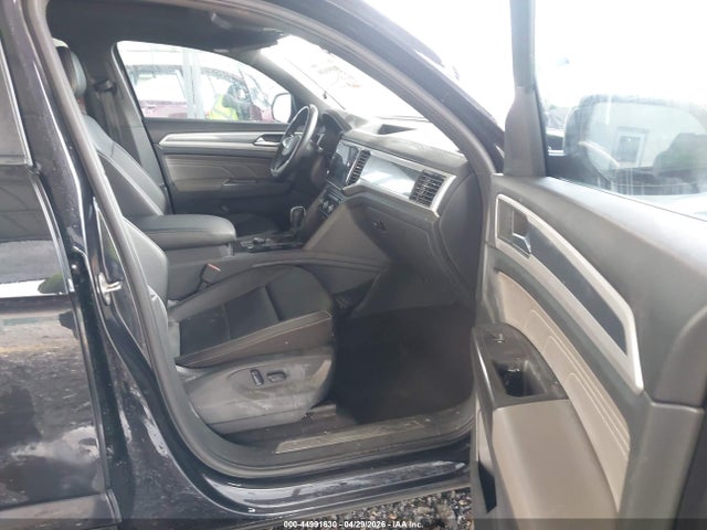 2023 Volkswagen Atlas Cross Sport 2.0t Sel R-line Black მანქანა იყიდება აუქციონზე, vin: 1V2SC2CA9PC211351, აუქციონის ნომერი: 44991630