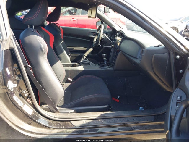 Scion FR-S 2014 JF1ZNAA16E9709983 Image 5