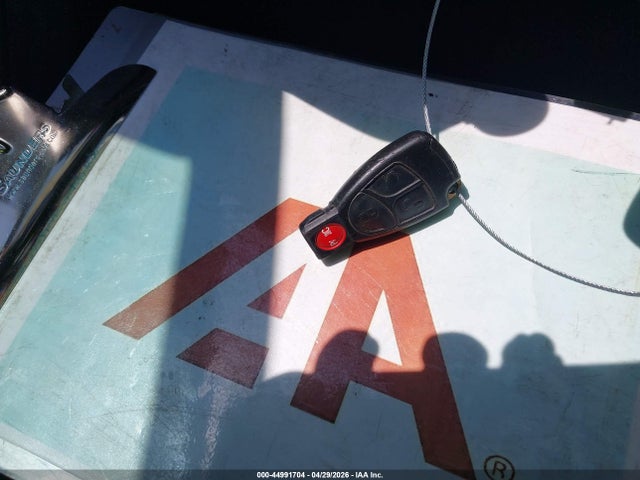 Продажа на аукционе авто 2005 Mercedes-benz E 320, vin: WDBUF65J25A662599, номер лота: 44991704