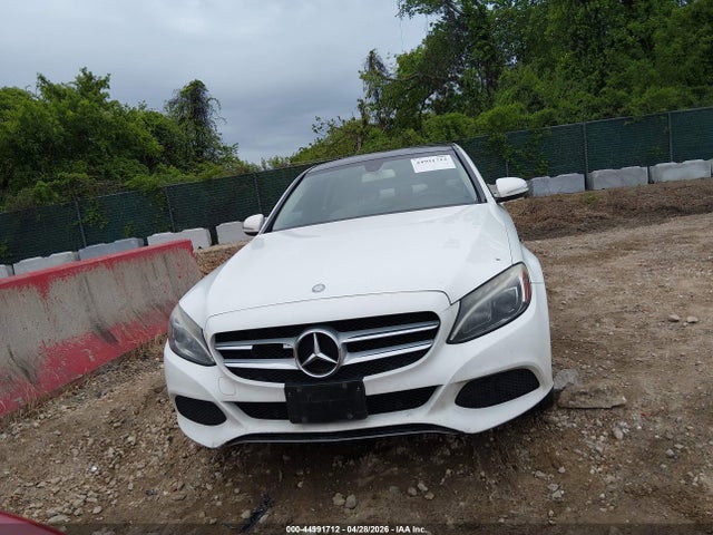 Продаж на аукціоні авто 2015 Mercedes-benz C 300 4matic, vin: 55SWF4KB1FU080383, номер лоту: 44991712