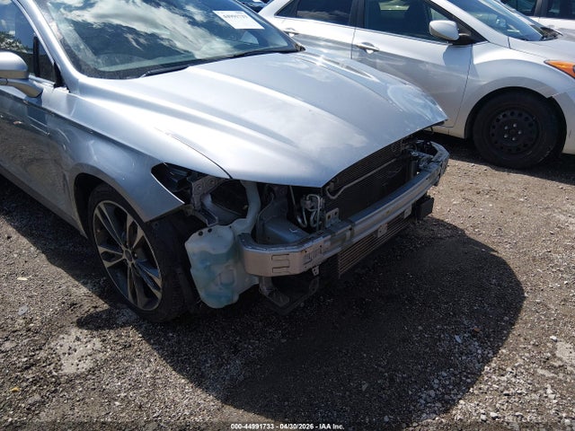 2020 Ford Fusion Titanium მანქანა იყიდება აუქციონზე, vin: 3FA6P0D9XLR175588, აუქციონის ნომერი: 44991733