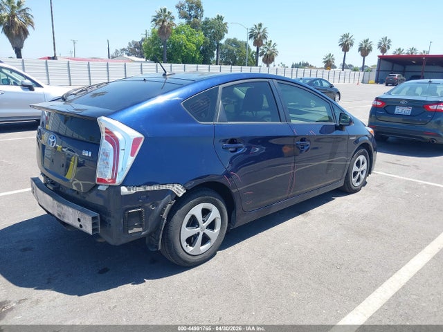 JTDKN3DU7F0431145 Toyota Prius Four