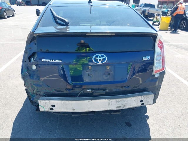 JTDKN3DU7F0431145 Toyota Prius Four