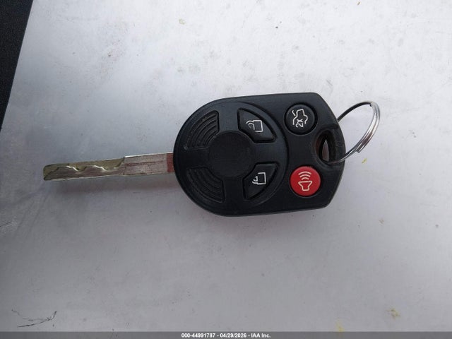1FMCU0GD5HUA38236 Ford ESCAPE SE