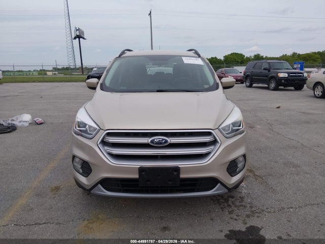 1FMCU0GD5HUA38236 Ford ESCAPE SE
