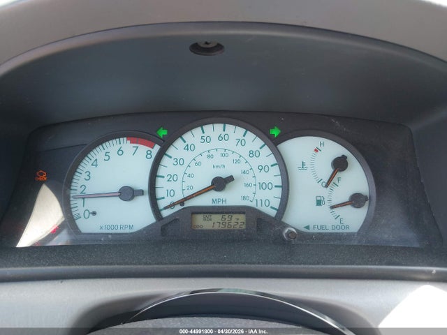 44991800 :رقم المزاد ، 2T1BR32E54C183156 vin ، 2004 Toyota Corolla Le مزاد بيع