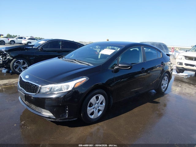 Продажа на аукционе авто 2018 Kia Forte Lx, vin: 3KPFK4A79JE213657, номер лота: 44991801