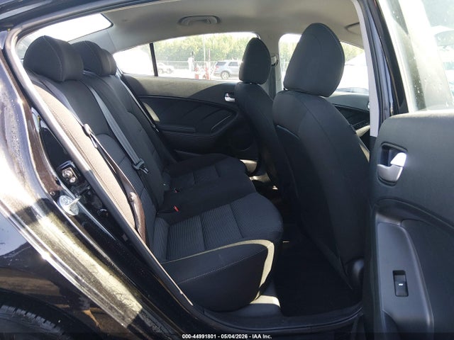 Продажа на аукционе авто 2018 Kia Forte Lx, vin: 3KPFK4A79JE213657, номер лота: 44991801