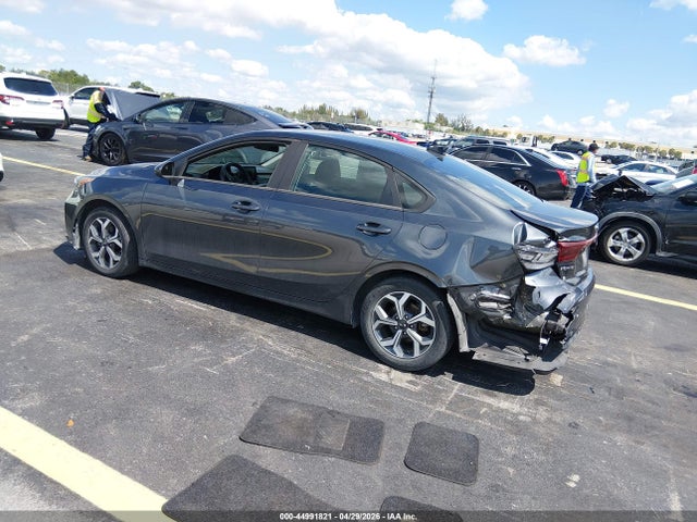 2019 Kia Forte Lxs მანქანა იყიდება აუქციონზე, vin: 3KPF24AD6KE040445, აუქციონის ნომერი: 44991821
