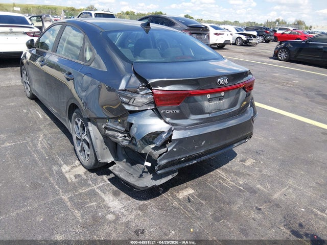 2019 Kia Forte Lxs მანქანა იყიდება აუქციონზე, vin: 3KPF24AD6KE040445, აუქციონის ნომერი: 44991821