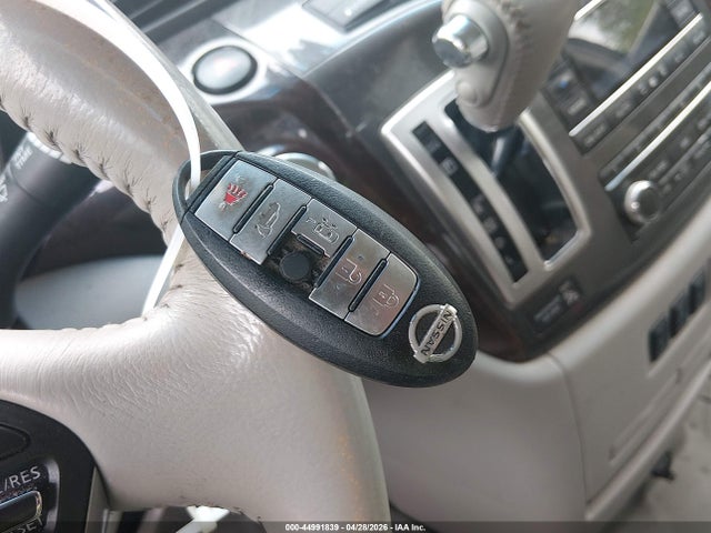 44991839 :رقم المزاد ، JN8AE2KPXF9132753 vin ، 2015 Nissan Quest Sl مزاد بيع