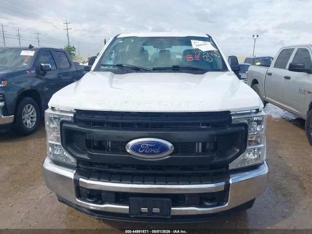 44991871 :رقم المزاد ، 1FT8W3A63NEG40008 vin ، 2022 Ford F-350 Xl مزاد بيع