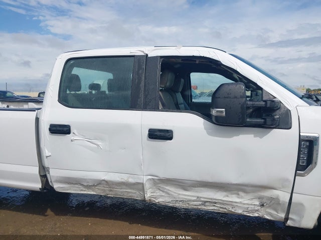 44991871 :رقم المزاد ، 1FT8W3A63NEG40008 vin ، 2022 Ford F-350 Xl مزاد بيع