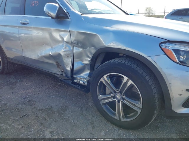 44991873 :رقم المزاد ، WDC0G4KB1HF150025 vin ، 2017 Mercedes-benz Glc 300 4matic مزاد بيع