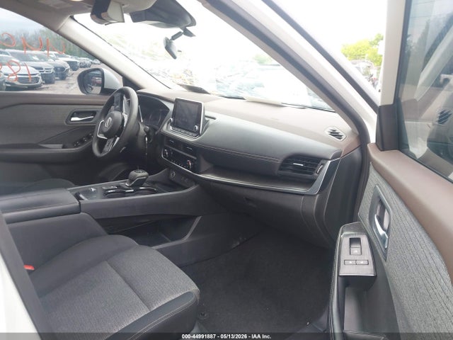 2023 Nissan Rogue Sv Fwd მანქანა იყიდება აუქციონზე, vin: 5N1BT3BA8PC796024, აუქციონის ნომერი: 44991887